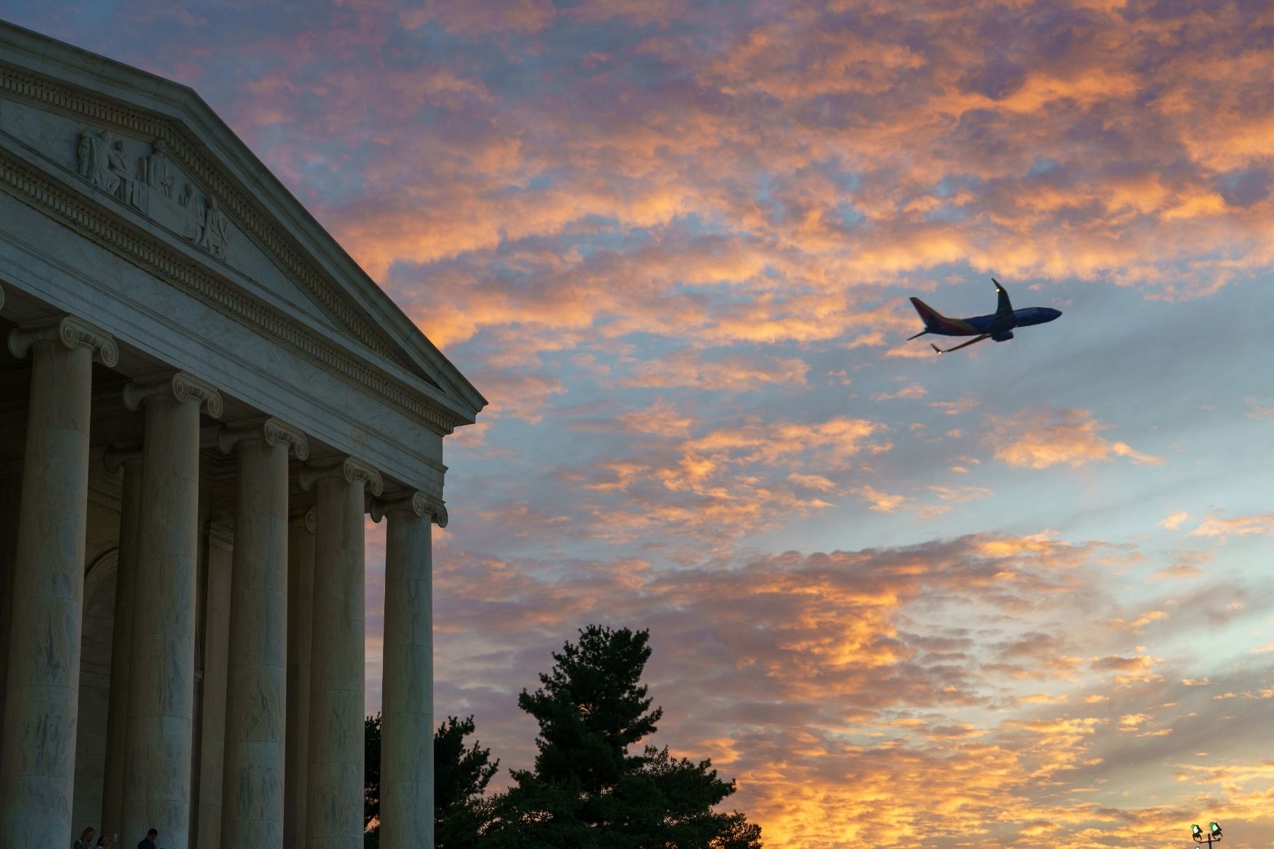 airplane in sky in Washington, D.C.