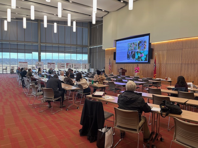 Taunya Ernst, high tunnel specialist, discusses growing grapes in high tunnels. Taunya Ernst, high tunnel specialist, discusses growing grapes in high tunnels.