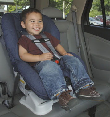 https://www.uaex.uada.edu/life-skills-wellness/personal-family-well-being/images/properly-strapped-in-child-forward-facing-seat.jpg